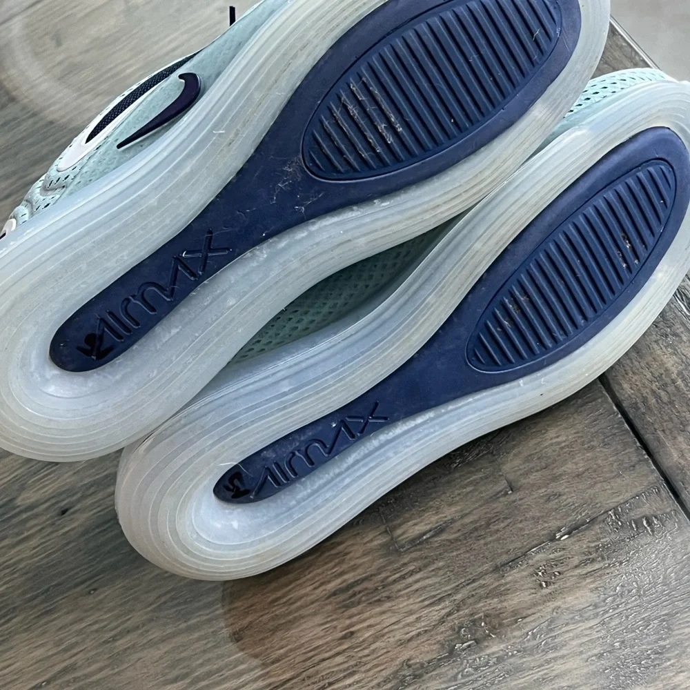 Nike Air Max 720 πββοΈ - Picture 5 of 8